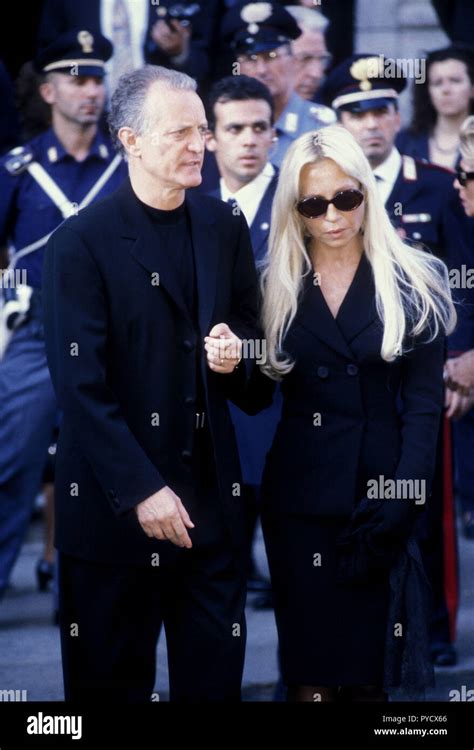 gonna fantasia versace|gianni versace funerals.